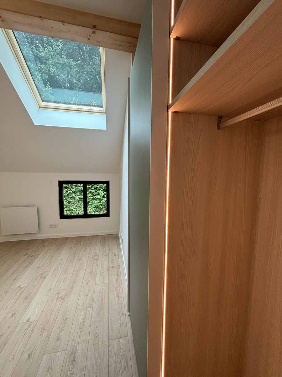 g2 Image escalier en bois General Services Renovation Pays de Gex