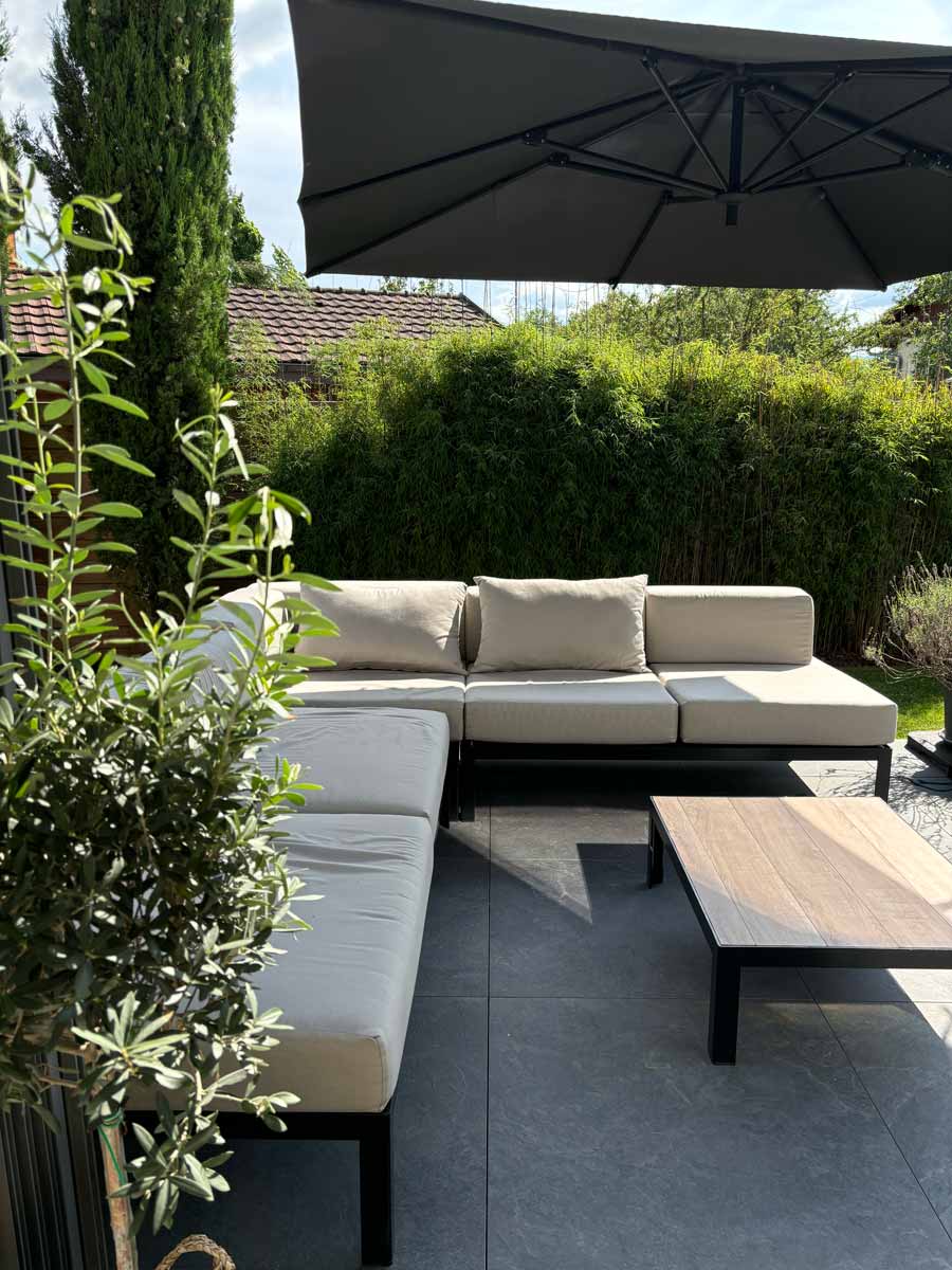 lvl1 Image escalier en bois General Services Renovation Pays de Gex